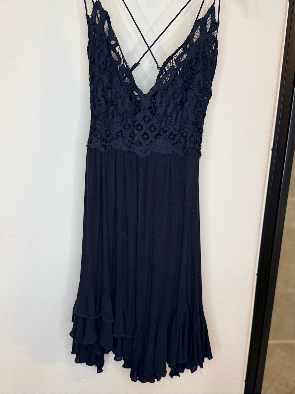Lace Bodice Spaghetti-Strap Black Dress